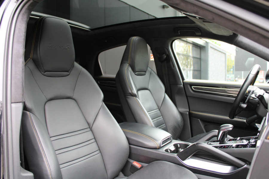 Porsche Cayenne Coupé 4.0 Turbo S E-Hybrid | NAP | KERAMISCH | SOFT-CLOSE | PANO | STOELKOELING | BOSE | 360 | MEMORY | Porsche Cayenne Coupé 4.0 Turbo S E-Hybrid | NAP | KERAMISCH | SOFT-CLOSE | PANO | STOELKOELING | BOSE | 360 | MEMORY |
