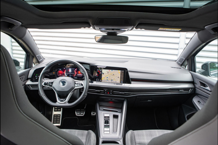 Volkswagen Golf 2.0 TDI GTD Panoramadak Navi Harman Kardon Volkswagen Golf 2.0 TDI GTD Panoramadak Navi Harman Kardon