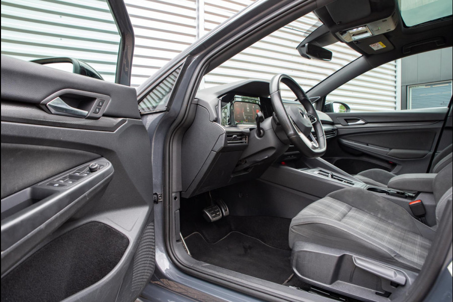 Volkswagen Golf 2.0 TDI GTD Panoramadak Navi Harman Kardon Volkswagen Golf 2.0 TDI GTD Panoramadak Navi Harman Kardon