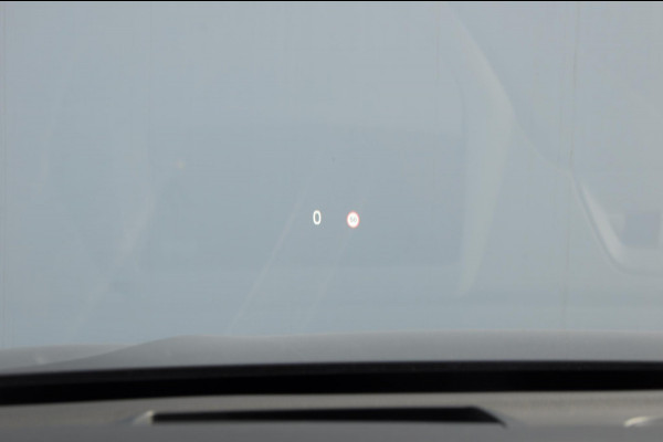 Volvo XC60 T8 390PK Automaat AWD Ultra Bright / Head-up display / Trekhaak/ Harman Kardon audio / Panoramadak / BLIS / Elektrisch bedienbare voorstoelen / Memory seats / Verwarmbare stoelen / Keyless entry /