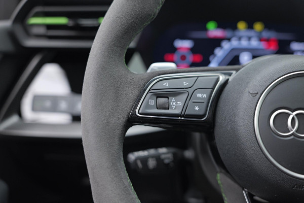 Audi RS3 Sportback 2.5 TFSI Quattro |Pano|Massage|Ceramic|Carbon|Memory|VOLL| Audi RS3 Sportback 2.5 TFSI Quattro |Pano|Massage|Ceramic|Carbon|Memory|VOLL|