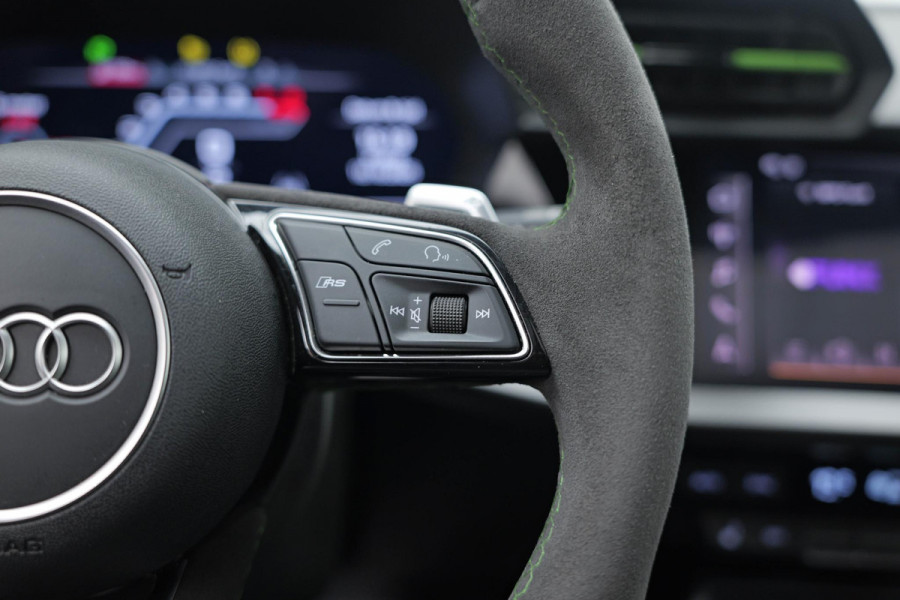 Audi RS3 Sportback 2.5 TFSI Quattro |Pano|Massage|Ceramic|Carbon|Memory|VOLL| Audi RS3 Sportback 2.5 TFSI Quattro |Pano|Massage|Ceramic|Carbon|Memory|VOLL|