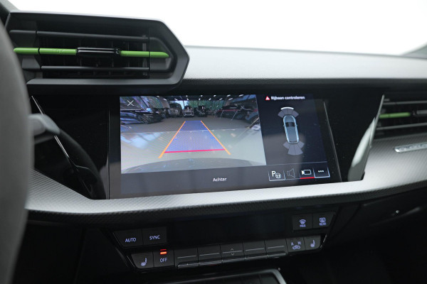 Audi RS3 Sportback 2.5 TFSI Quattro |Pano|Massage|Ceramic|Carbon|Memory|VOLL| Audi RS3 Sportback 2.5 TFSI Quattro |Pano|Massage|Ceramic|Carbon|Memory|VOLL|