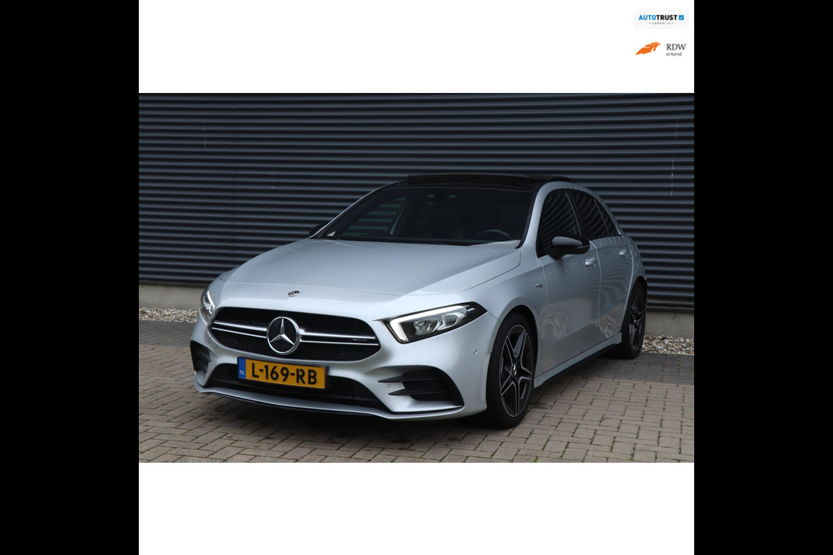 Mercedes-Benz A-Klasse AMG 35 4MATIC | PANO | CAMERA | VOL! Mercedes-Benz A-Klasse AMG 35 4MATIC | PANO | CAMERA | VOL!