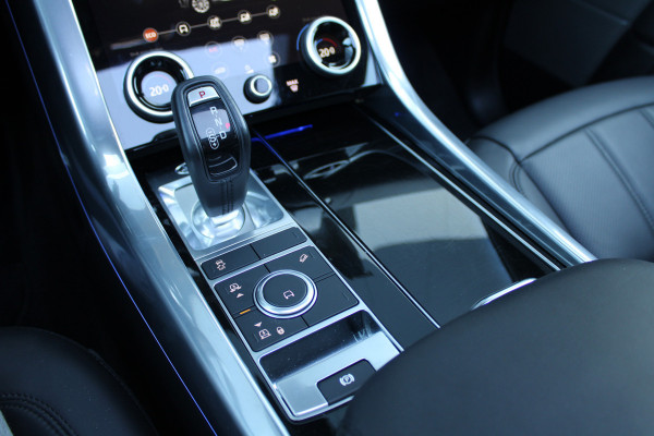 Land Rover Range Rover Sport D300 HSE Dynamic | DEALER ONDH | PANO | HUD | MERIDIAN | STOELKOELING | ELEK TREKHAAK | Land Rover Range Rover Sport D300 HSE Dynamic | DEALER ONDH | PANO | HUD | MERIDIAN | STOELKOELING | ELEK TREKHAAK |