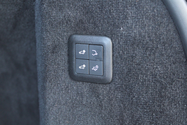 Land Rover Range Rover Sport D300 HSE Dynamic | DEALER ONDH | PANO | HUD | MERIDIAN | STOELKOELING | ELEK TREKHAAK | Land Rover Range Rover Sport D300 HSE Dynamic | DEALER ONDH | PANO | HUD | MERIDIAN | STOELKOELING | ELEK TREKHAAK |