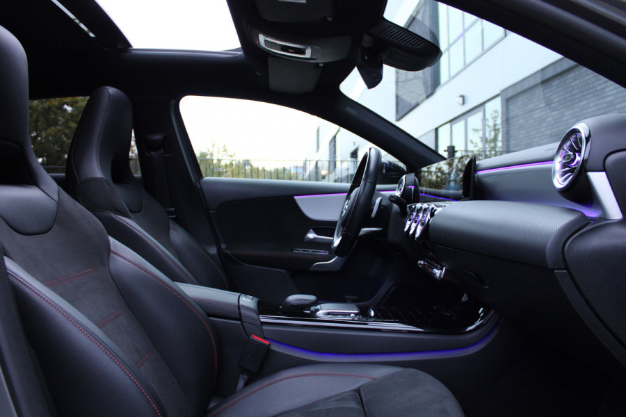 Mercedes-Benz A-Klasse 200 Business Solution AMG | PANO | MEMORY | CAMERA | ACC | SFEER | CARPLAY | Mercedes-Benz A-Klasse 200 Business Solution AMG | PANO | MEMORY | CAMERA | ACC | SFEER | CARPLAY |