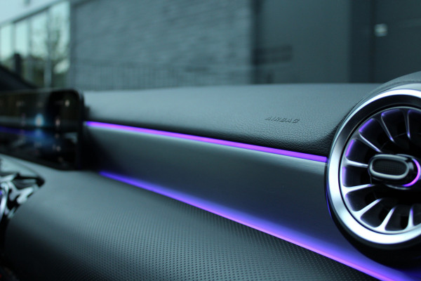 Mercedes-Benz A-Klasse 200 Business Solution AMG | PANO | MEMORY | CAMERA | ACC | SFEER | CARPLAY | Mercedes-Benz A-Klasse 200 Business Solution AMG | PANO | MEMORY | CAMERA | ACC | SFEER | CARPLAY |