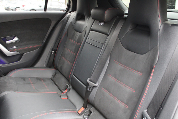 Mercedes-Benz A-Klasse 200 Business Solution AMG | PANO | MEMORY | CAMERA | ACC | SFEER | CARPLAY | Mercedes-Benz A-Klasse 200 Business Solution AMG | PANO | MEMORY | CAMERA | ACC | SFEER | CARPLAY |