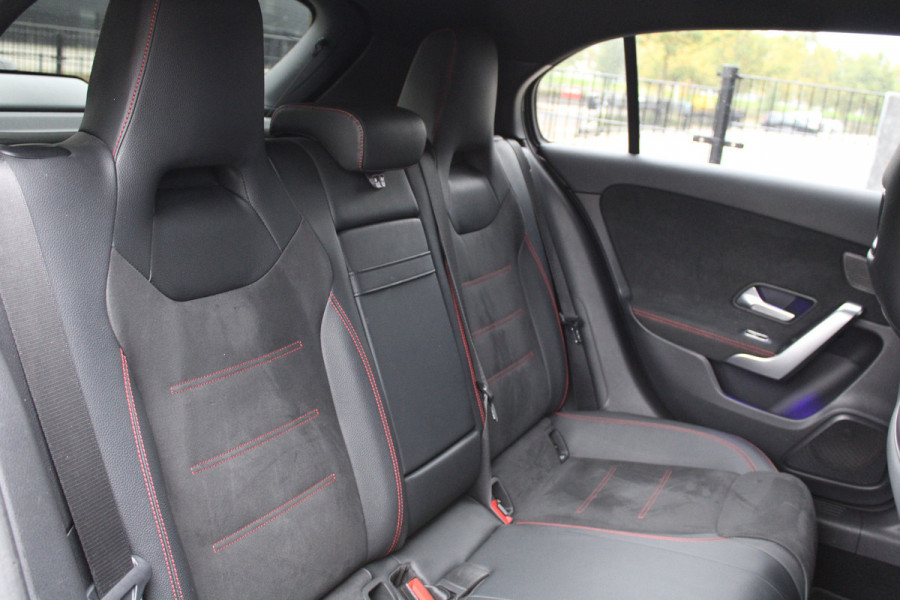 Mercedes-Benz A-Klasse 200 Business Solution AMG | PANO | MEMORY | CAMERA | ACC | SFEER | CARPLAY | Mercedes-Benz A-Klasse 200 Business Solution AMG | PANO | MEMORY | CAMERA | ACC | SFEER | CARPLAY |