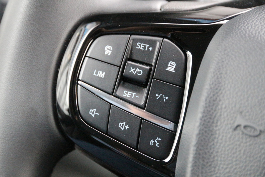 Ford Transit Custom 320 2.0 TDCI 136 | KAR-edition | LED | Camera | Navi | Clima.. Ford Transit Custom 320 2.0 TDCI 136 | KAR-edition | LED | Camera | Navi | Clima..