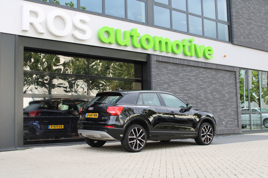 Audi Q2 35 TFSI CoD Sport | STOELVERWARMING | NAVI | CRUISE | 19 INCH | PDC ACHTER | Audi Q2 35 TFSI CoD Sport | STOELVERWARMING | NAVI | CRUISE | 19 INCH | PDC ACHTER |