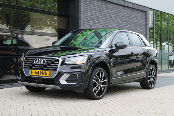 Audi Q2 35 TFSI CoD Sport | STOELVERWARMING | NAVI | CRUISE | 19 INCH | PDC ACHTER | Audi Q2 35 TFSI CoD Sport | STOELVERWARMING | NAVI | CRUISE | 19 INCH | PDC ACHTER |