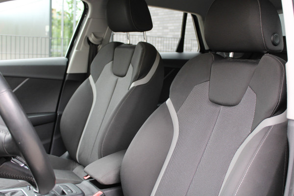 Audi Q2 35 TFSI CoD Sport | STOELVERWARMING | NAVI | CRUISE | 19 INCH | PDC ACHTER | Audi Q2 35 TFSI CoD Sport | STOELVERWARMING | NAVI | CRUISE | 19 INCH | PDC ACHTER |