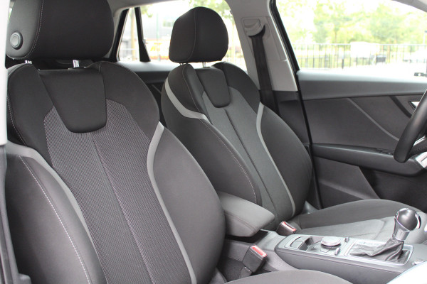 Audi Q2 35 TFSI CoD Sport | STOELVERWARMING | NAVI | CRUISE | 19 INCH | PDC ACHTER | Audi Q2 35 TFSI CoD Sport | STOELVERWARMING | NAVI | CRUISE | 19 INCH | PDC ACHTER |