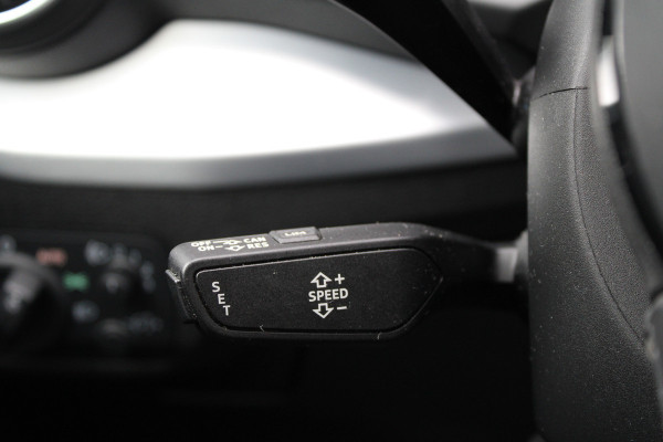 Audi Q2 35 TFSI CoD Sport | STOELVERWARMING | NAVI | CRUISE | 19 INCH | PDC ACHTER | Audi Q2 35 TFSI CoD Sport | STOELVERWARMING | NAVI | CRUISE | 19 INCH | PDC ACHTER |