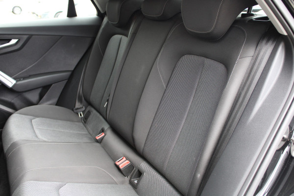 Audi Q2 35 TFSI CoD Sport | STOELVERWARMING | NAVI | CRUISE | 19 INCH | PDC ACHTER | Audi Q2 35 TFSI CoD Sport | STOELVERWARMING | NAVI | CRUISE | 19 INCH | PDC ACHTER |