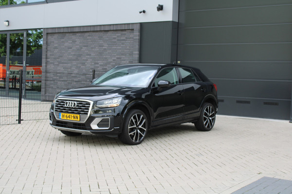 Audi Q2 35 TFSI CoD Sport | STOELVERWARMING | NAVI | CRUISE | 19 INCH | PDC ACHTER | Audi Q2 35 TFSI CoD Sport | STOELVERWARMING | NAVI | CRUISE | 19 INCH | PDC ACHTER |