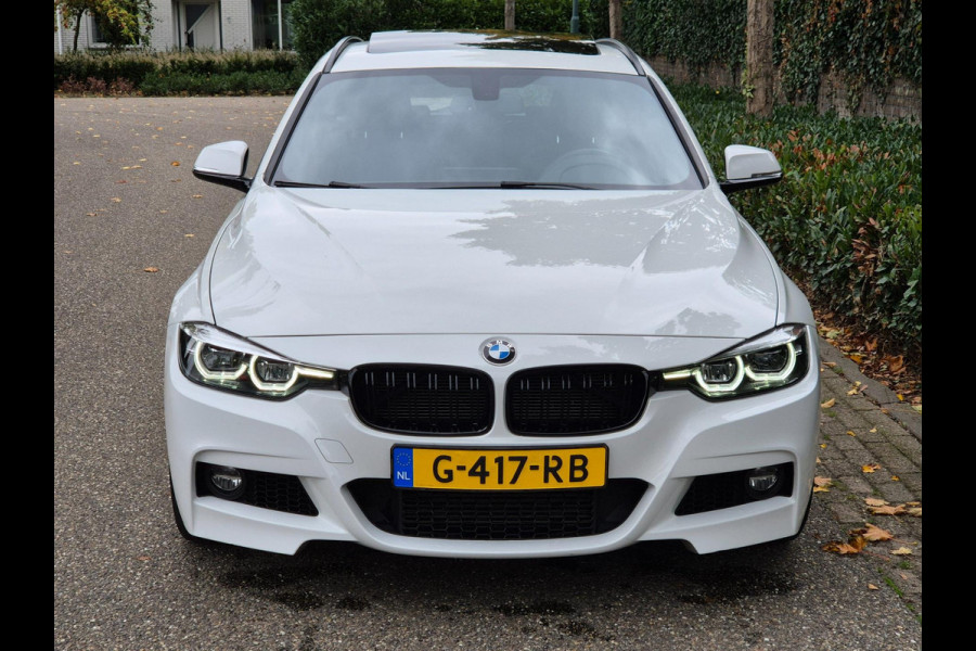 BMW 3 Serie Touring M Sport Nov-2019 NAP Panorama CarPlay GARANTIE inbeg. LED Breedset velgen RIJKLAAR APK tot 4-2027