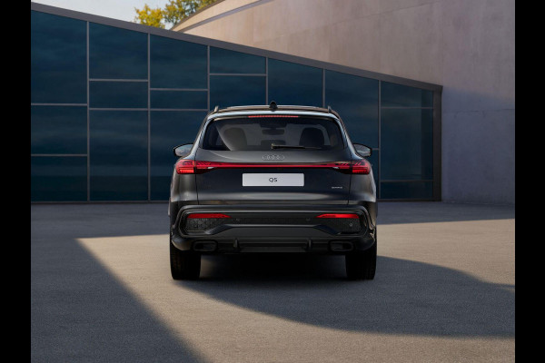 Audi Q5 S edition Competition 2.0 TFSI e 270 kW / 367 PK S | Optiekpakket zwart | Panoramadak | Techniekpakket pro | Geheugenstoelen | Audi Q5 S edition Competition 2.0 TFSI e 270 kW / 367 PK S | Optiekpakket zwart | Panoramadak | Techniekpakket pro | Geheugenstoelen |