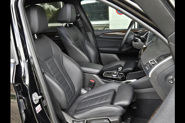 BMW X3 xDrive30e LCI | SPORTSTOELEN | LEDER | PANORAMADAK | CAMERA | TREKHAAK |
