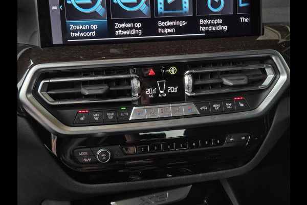 BMW X3 xDrive30e LCI | SPORTSTOELEN | LEDER | PANORAMADAK | CAMERA | TREKHAAK |