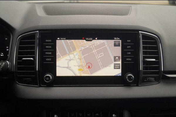 Škoda Karoq 1.5 TSI 150pk Sportline Business -PANO-ECC-LED-NAVI-