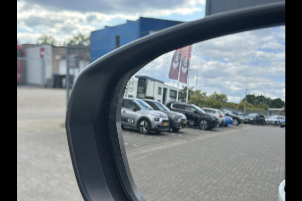 Peugeot 3008 1.6 HYbrid4 | NIEUWE ACCU | 4x4 300pk GT | Nappaleder | Panoramadak | El.kofferklep | Zeer compleet | Incl. 12 mnd garantie