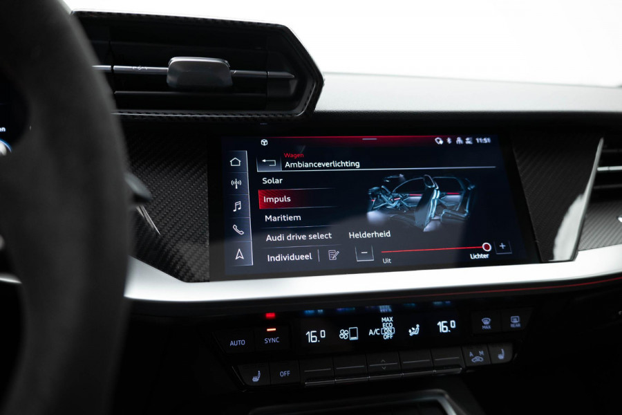 Audi RS3 Sportback 2.5 TFSI quattro |Pano|Massage|B&O|Carbon| Audi RS3 Sportback 2.5 TFSI quattro |Pano|Massage|B&O|Carbon|