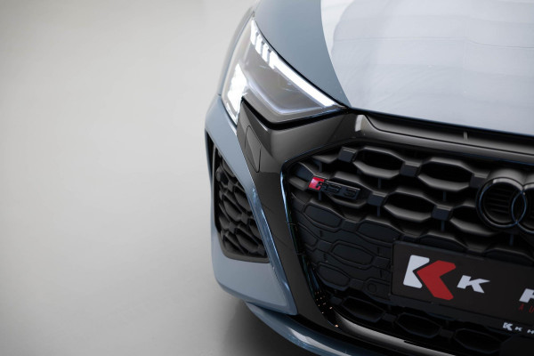 Audi RS3 Sportback 2.5 TFSI quattro |Pano|Massage|B&O|Carbon| Audi RS3 Sportback 2.5 TFSI quattro |Pano|Massage|B&O|Carbon|