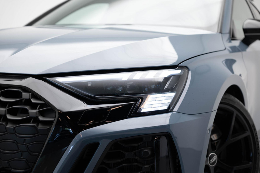 Audi RS3 Sportback 2.5 TFSI quattro |Pano|Massage|B&O|Carbon| Audi RS3 Sportback 2.5 TFSI quattro |Pano|Massage|B&O|Carbon|