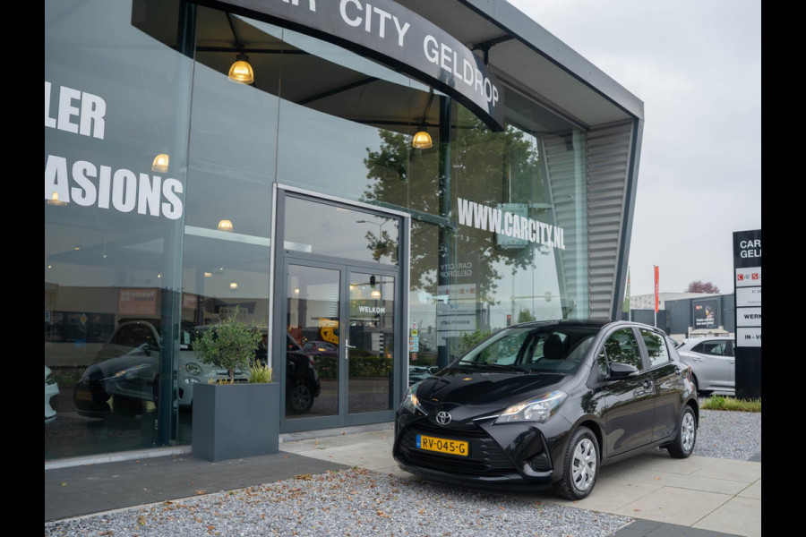 Toyota Yaris 1.0 VVT-i Comfort / Lane Departure Warning / Bluetooth / USB / Airco / Bots herkenning