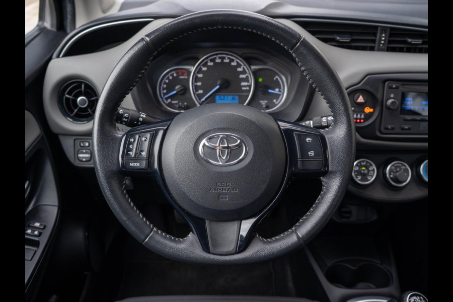 Toyota Yaris 1.0 VVT-i Comfort / Lane Departure Warning / Bluetooth / USB / Airco / Bots herkenning