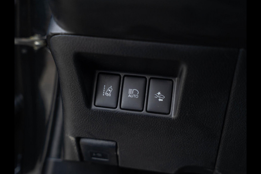 Toyota Yaris 1.0 VVT-i Comfort / Lane Departure Warning / Bluetooth / USB / Airco / Bots herkenning