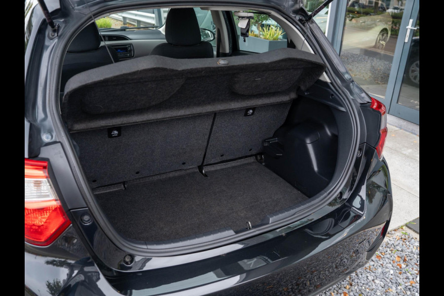 Toyota Yaris 1.0 VVT-i Comfort / Lane Departure Warning / Bluetooth / USB / Airco / Bots herkenning