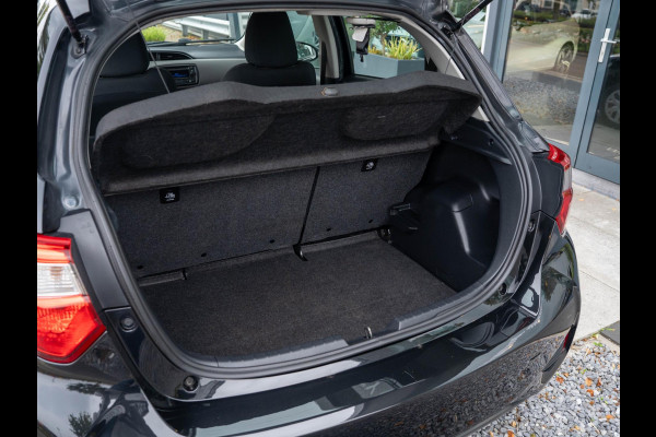 Toyota Yaris 1.0 VVT-i Comfort / Lane Departure Warning / Bluetooth / USB / Airco / Bots herkenning