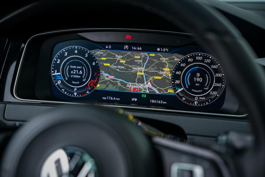 Volkswagen Golf 2.0 TSI 4Motion R Panodak ACC Virtual Dash DAB+ Navigatie Carplay Stoelverw. Volkswagen Golf 2.0 TSI 4Motion R Panodak ACC Virtual Dash DAB+ Navigatie Carplay Stoelverw.