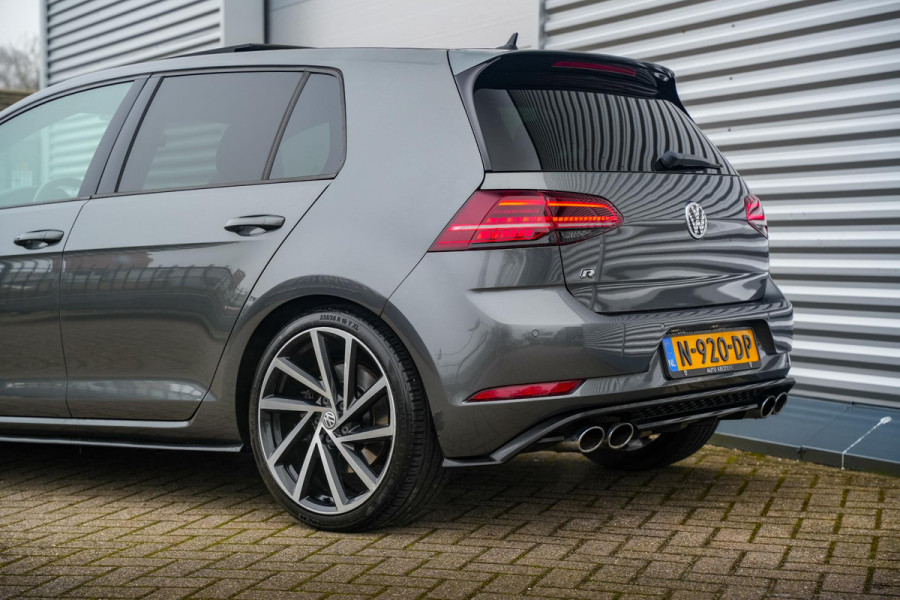 Volkswagen Golf 2.0 TSI 4Motion R Panodak ACC Virtual Dash DAB+ Navigatie Carplay Stoelverw. Volkswagen Golf 2.0 TSI 4Motion R Panodak ACC Virtual Dash DAB+ Navigatie Carplay Stoelverw.