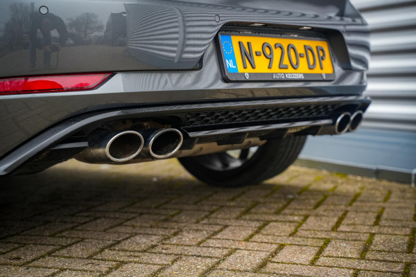 Volkswagen Golf 2.0 TSI 4Motion R Panodak ACC Virtual Dash DAB+ Navigatie Carplay Stoelverw. Volkswagen Golf 2.0 TSI 4Motion R Panodak ACC Virtual Dash DAB+ Navigatie Carplay Stoelverw.