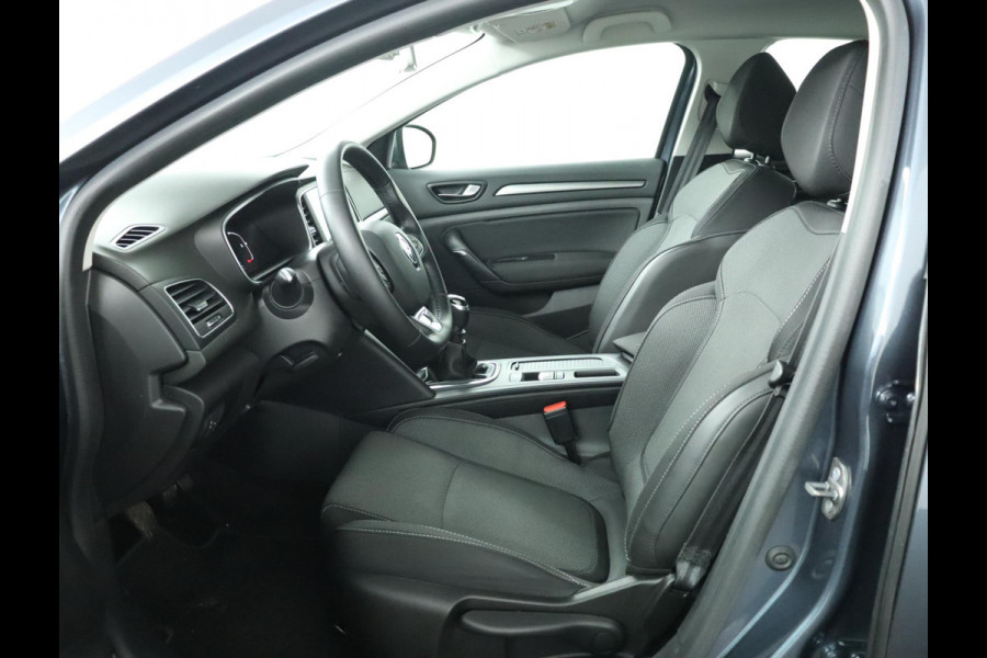 Renault MEGANE Estate 1.3 TCe 140 Equilibre|Climate|Cruise|Navigatie Renault MEGANE Estate 1.3 TCe 140 Equilibre|Climate|Cruise|Navigatie