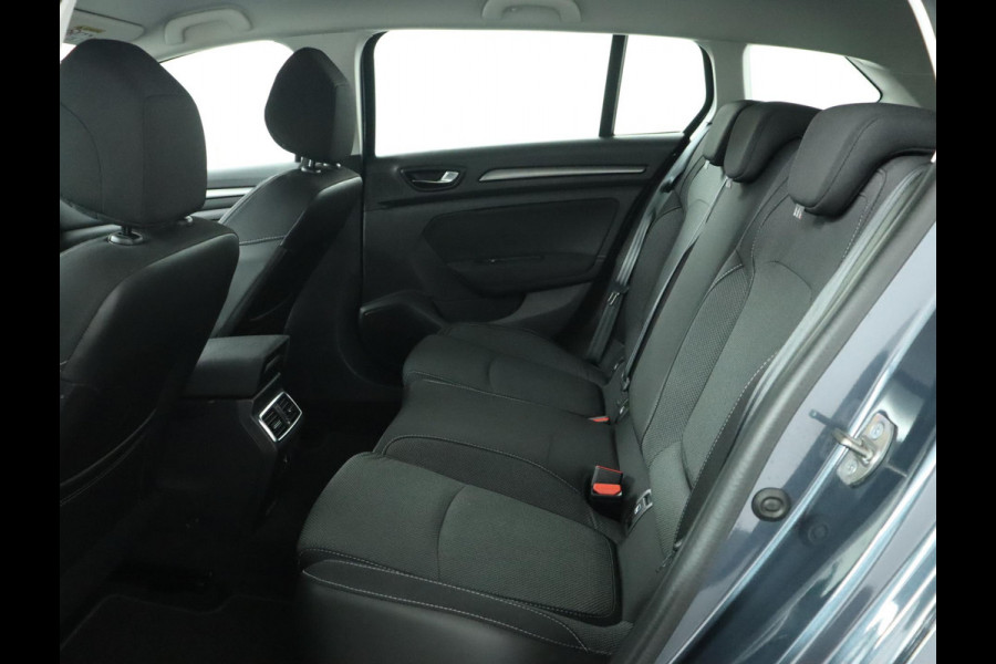 Renault MEGANE Estate 1.3 TCe 140 Equilibre|Climate|Cruise|Navigatie Renault MEGANE Estate 1.3 TCe 140 Equilibre|Climate|Cruise|Navigatie