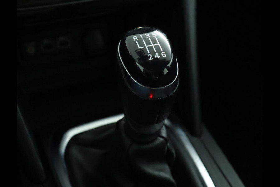 Renault MEGANE Estate 1.3 TCe 140 Equilibre|Climate|Cruise|Navigatie Renault MEGANE Estate 1.3 TCe 140 Equilibre|Climate|Cruise|Navigatie