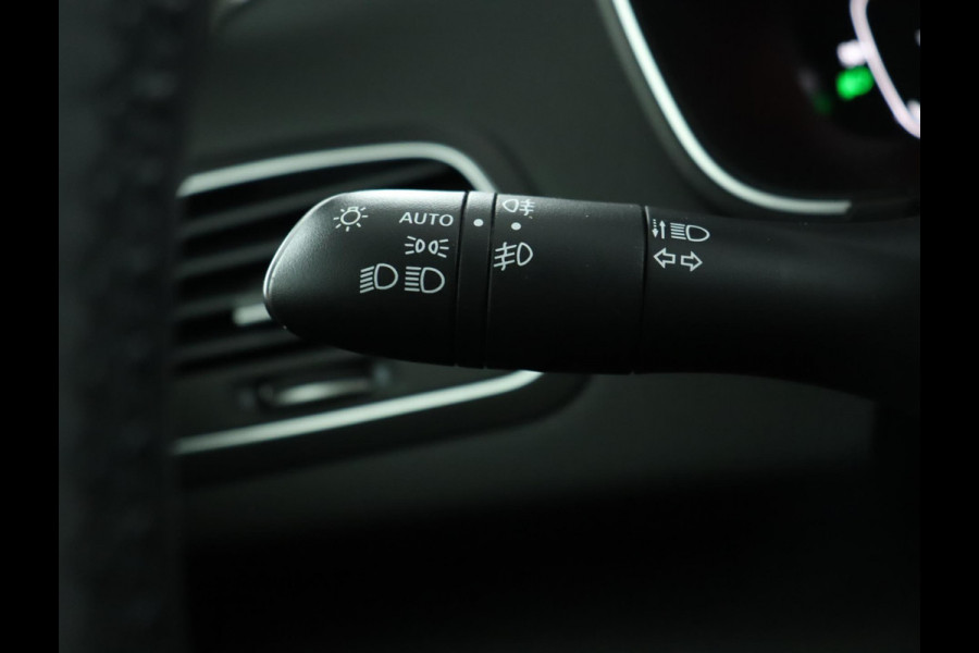 Renault MEGANE Estate 1.3 TCe 140 Equilibre|Climate|Cruise|Navigatie Renault MEGANE Estate 1.3 TCe 140 Equilibre|Climate|Cruise|Navigatie