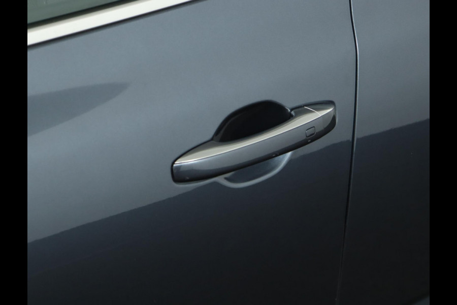 Renault MEGANE Estate 1.3 TCe 140 Equilibre|Climate|Cruise|Navigatie Renault MEGANE Estate 1.3 TCe 140 Equilibre|Climate|Cruise|Navigatie