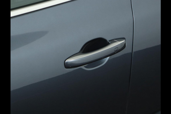 Renault MEGANE Estate 1.3 TCe 140 Equilibre|Climate|Cruise|Navigatie Renault MEGANE Estate 1.3 TCe 140 Equilibre|Climate|Cruise|Navigatie