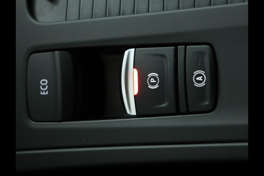 Renault MEGANE Estate 1.3 TCe 140 Equilibre|Climate|Cruise|Navigatie Renault MEGANE Estate 1.3 TCe 140 Equilibre|Climate|Cruise|Navigatie