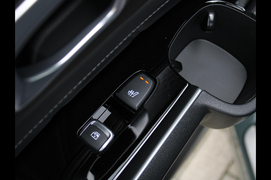 Kia Sorento 1.6 T-GDi PHEV ExecutiveLine 7p. | OP VOORRAAD | Bose | Nappa leer | Stoel ventilatie | Kia Sorento 1.6 T-GDi PHEV ExecutiveLine 7p. | OP VOORRAAD | Bose | Nappa leer | Stoel ventilatie |