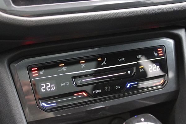 Volkswagen Tiguan Allspace 1.5 TSI R-Line 7p. | Panoramadak | Trekhaak | Navigatie | Adaptieve cruise Volkswagen Tiguan Allspace 1.5 TSI R-Line 7p. | Panoramadak | Trekhaak | Navigatie | Adaptieve cruise