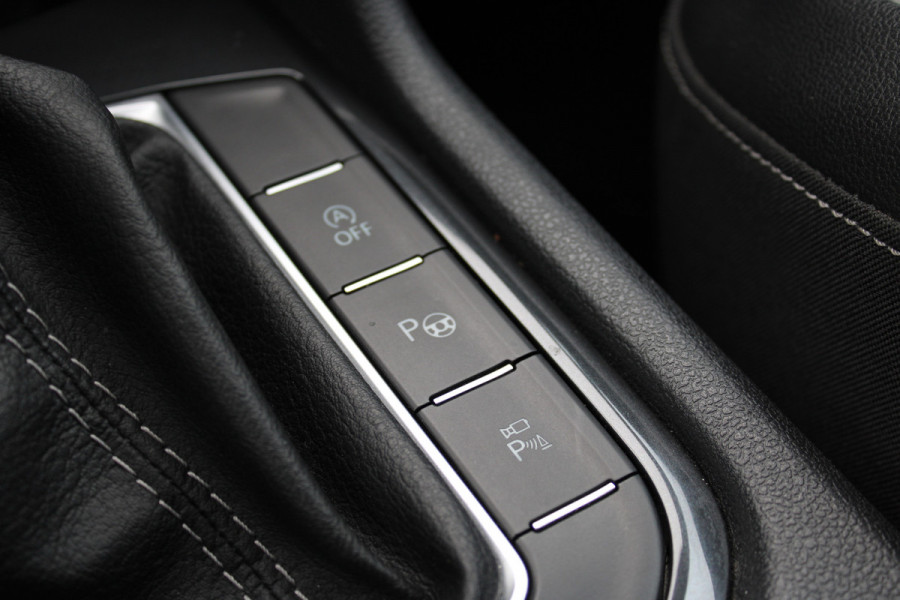 Volkswagen Tiguan Allspace 1.5 TSI R-Line 7p. | Panoramadak | Trekhaak | Navigatie | Adaptieve cruise Volkswagen Tiguan Allspace 1.5 TSI R-Line 7p. | Panoramadak | Trekhaak | Navigatie | Adaptieve cruise