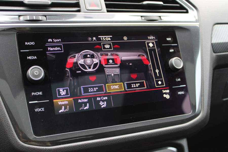 Volkswagen Tiguan Allspace 1.5 TSI R-Line 7p. | Panoramadak | Trekhaak | Navigatie | Adaptieve cruise Volkswagen Tiguan Allspace 1.5 TSI R-Line 7p. | Panoramadak | Trekhaak | Navigatie | Adaptieve cruise